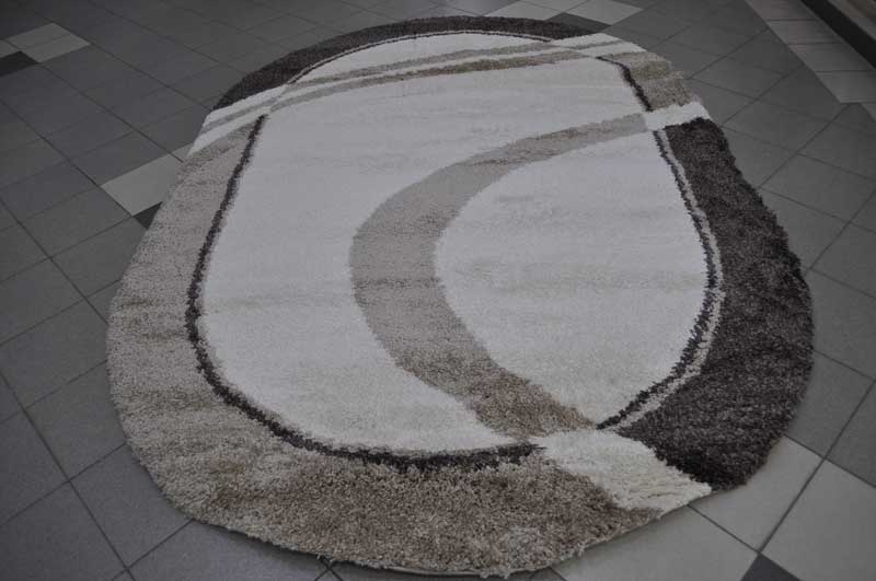 Круглый ковер шегги